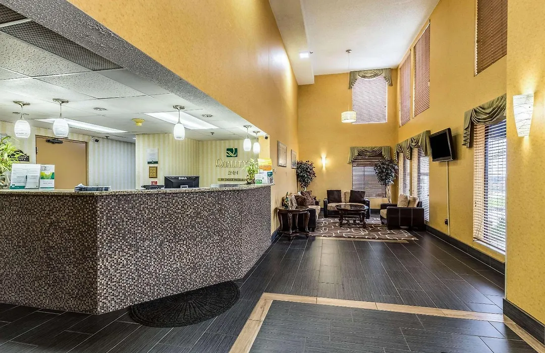 Quality Inn Rolla-1