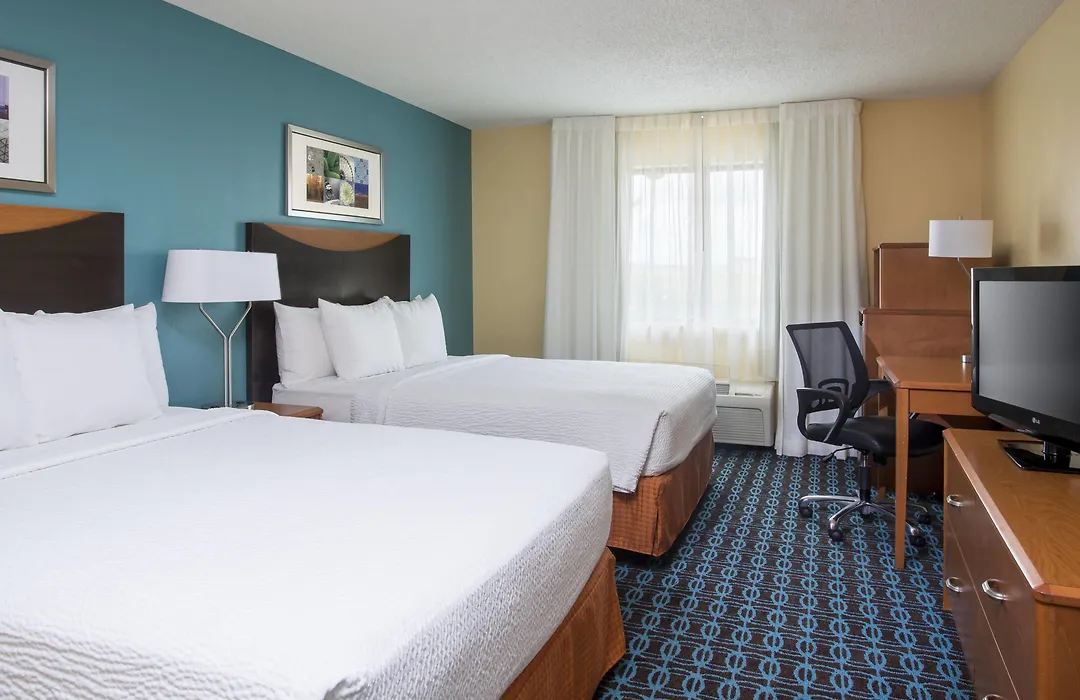 Fairfield Inn & Suites Victoria-1