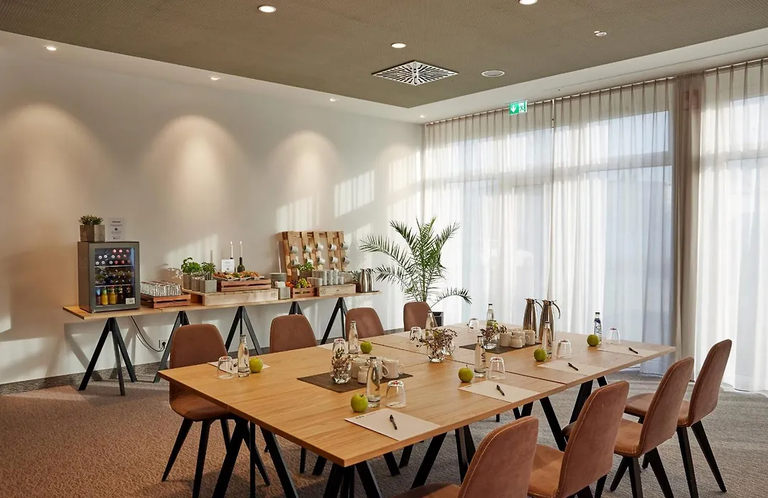 H4 Hotel Leipzig-1