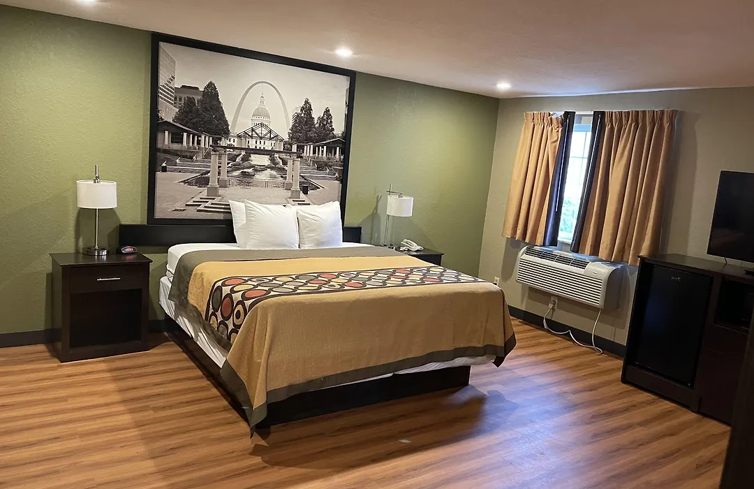 Super 8 By Wyndham Joplin-1