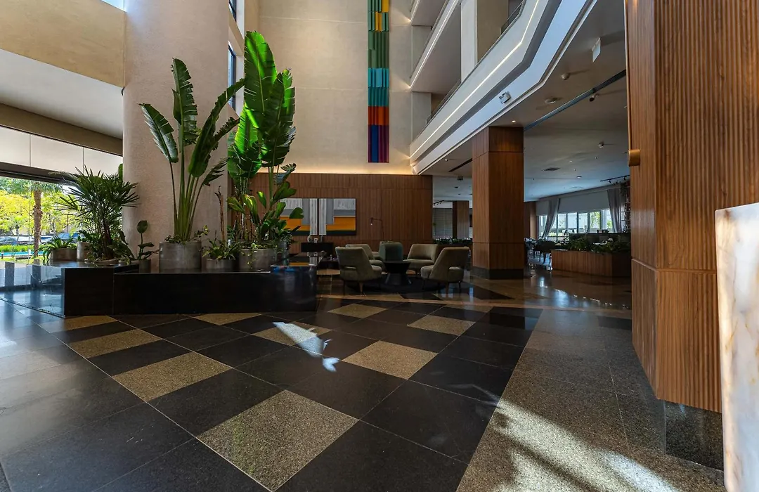Hotel Deville Prime Porto Alegre-1