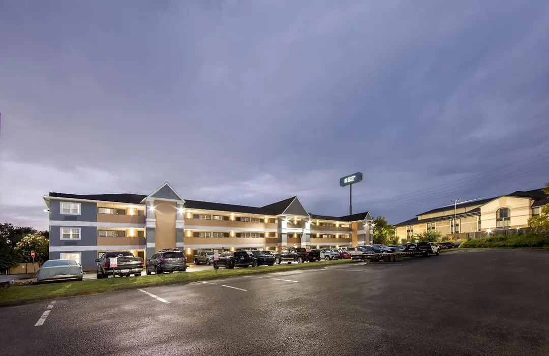 Mainstay Suites Knoxville - Cedar Bluff-1