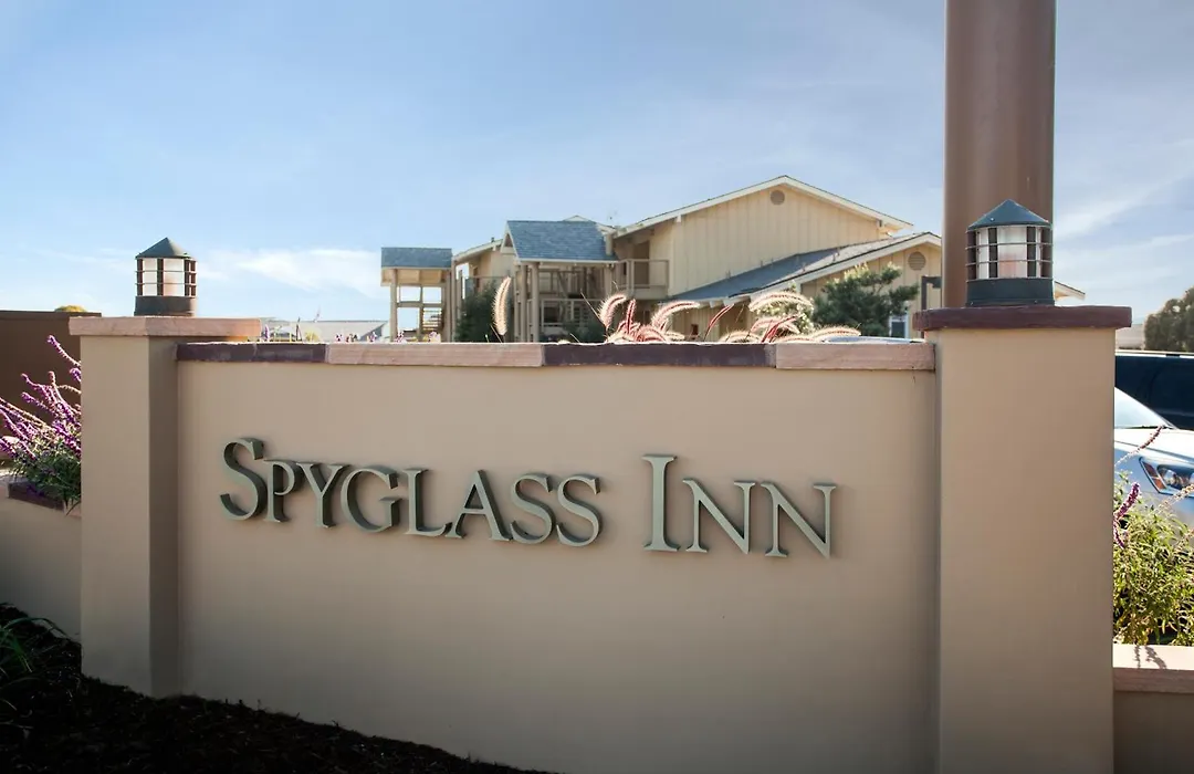Spyglass Inn-1