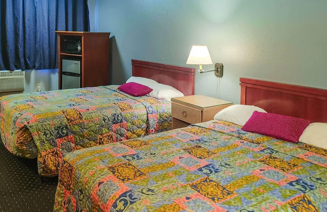 Rodeway Inn Seattle Airport-1