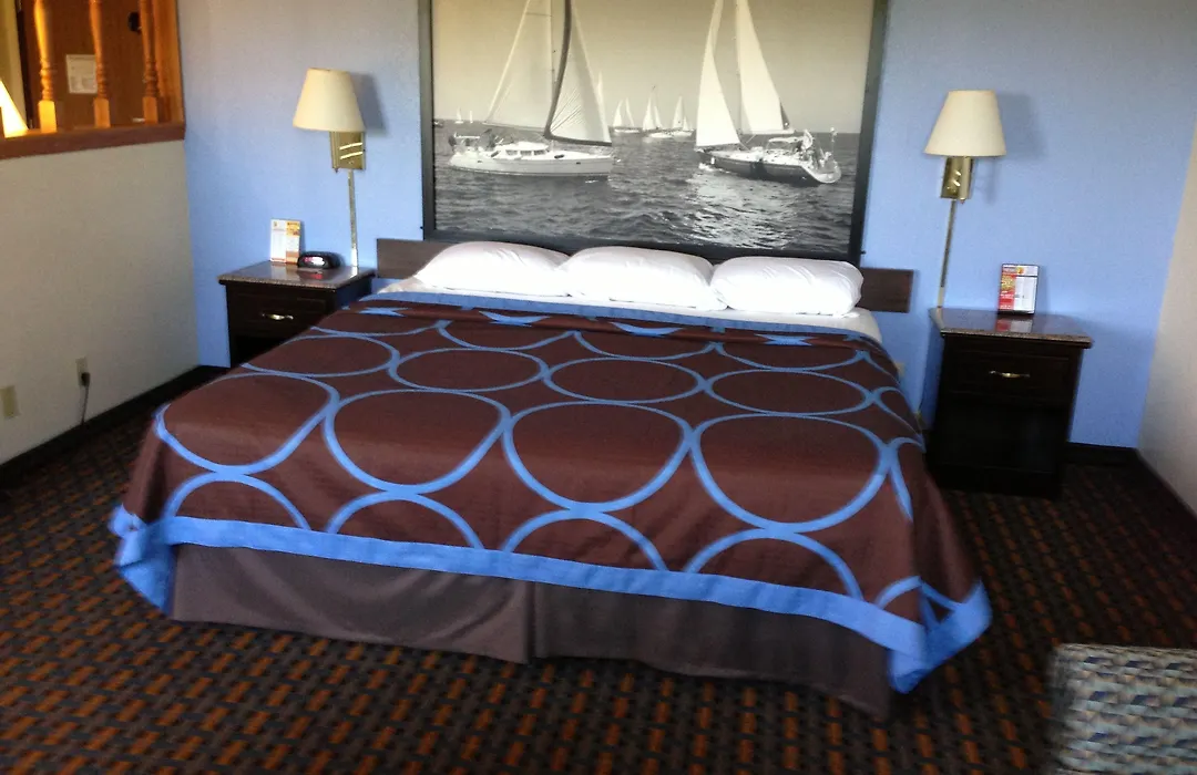 Super 8 By Wyndham New Castle-1