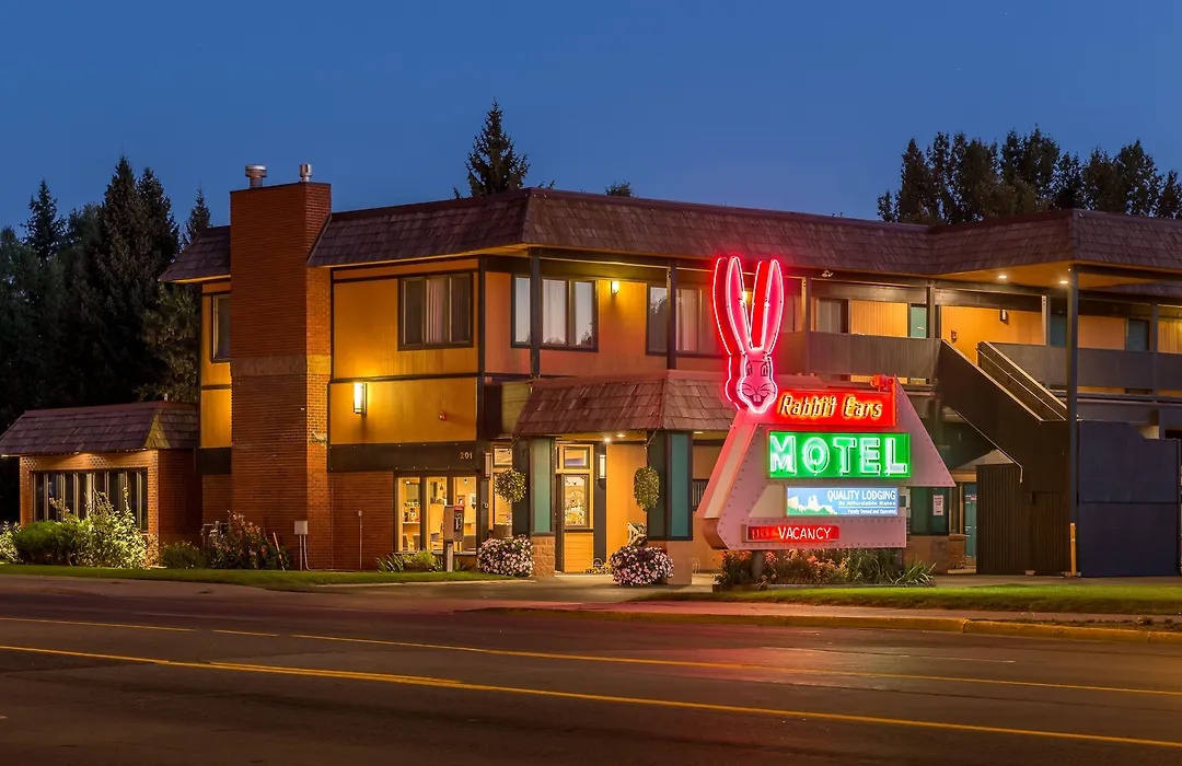Rabbit Ears Motel-1
