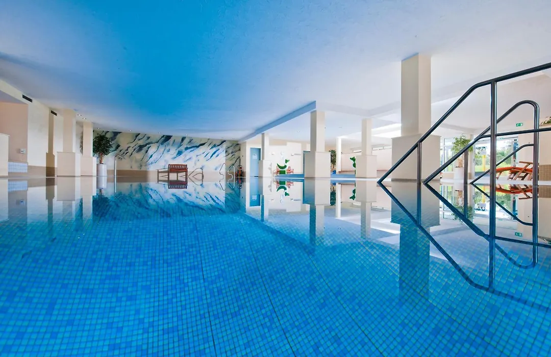Sporthotel Grafenwald 4 Sterne Superior-1