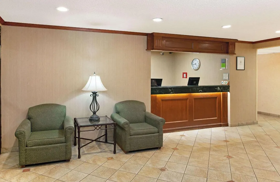 La Quinta By Wyndham Stevens Point-1