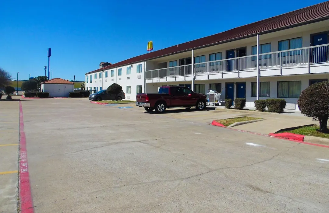 Motel 6-Ennis, Tx-1
