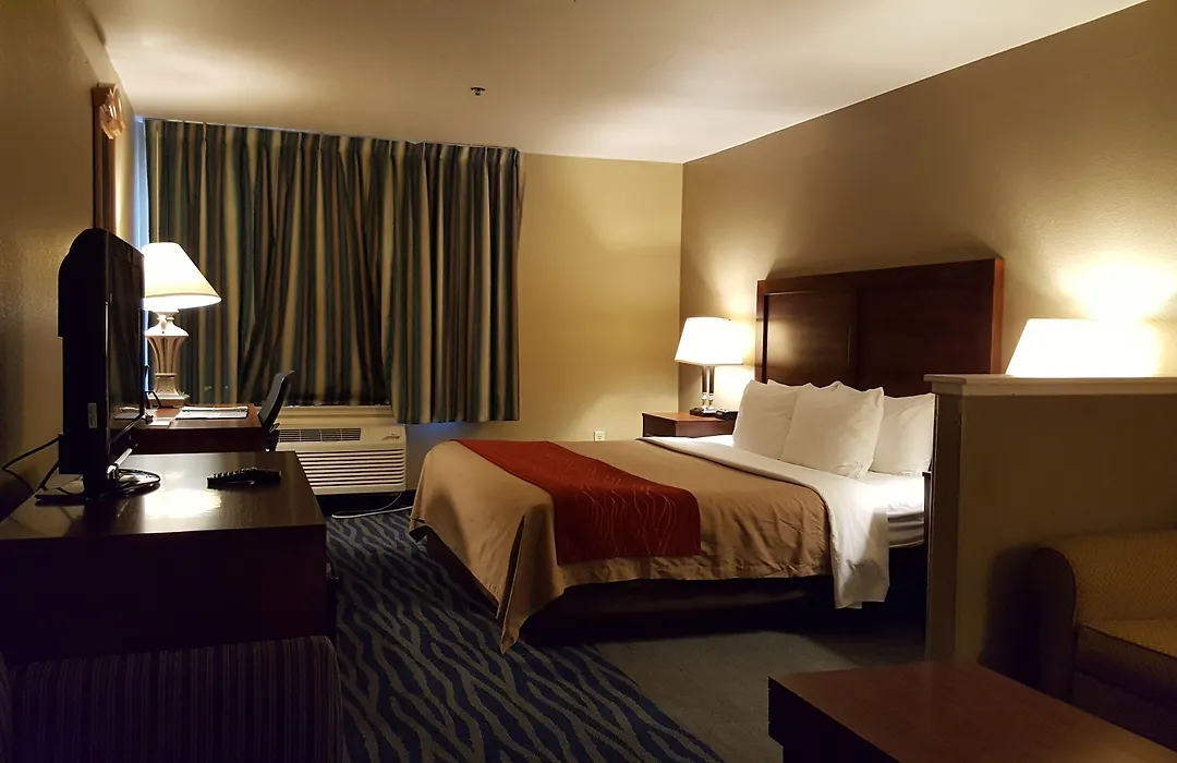 Comfort Inn & Suites Sequoia Kings Canyon-1