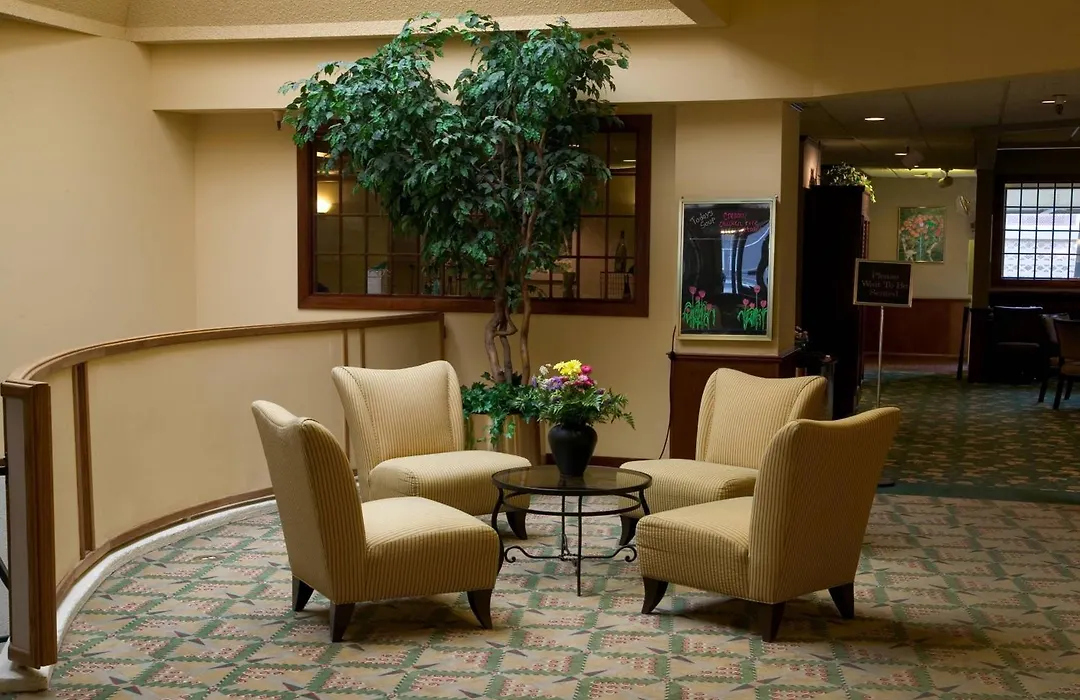 Red Lion Hotel Yakima Center-1