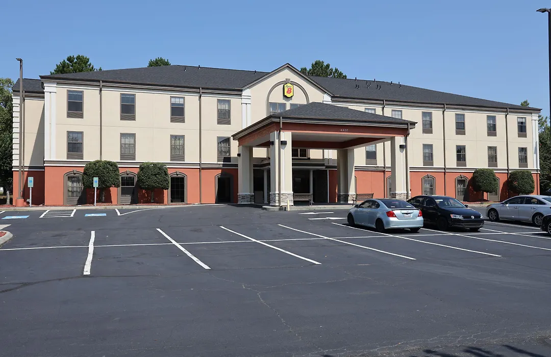 Super 8 By Wyndham High Point/Greensboro-1