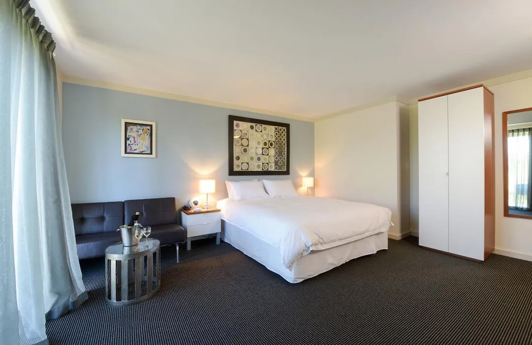 Sullivans Hotel-1