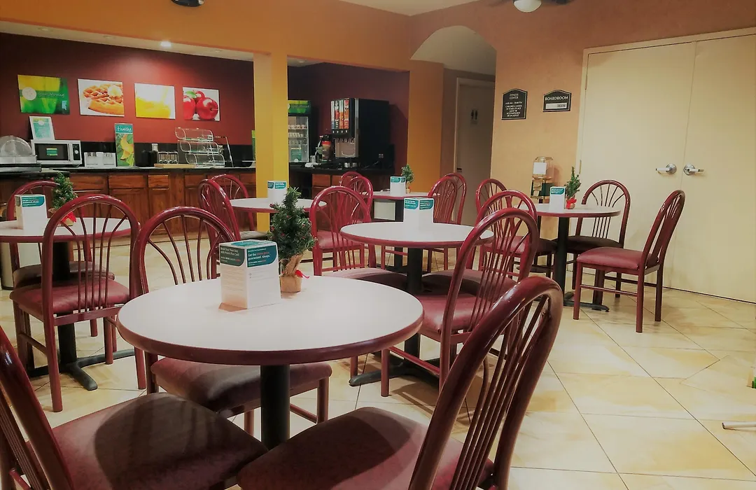 Quality Inn Alexandria-1