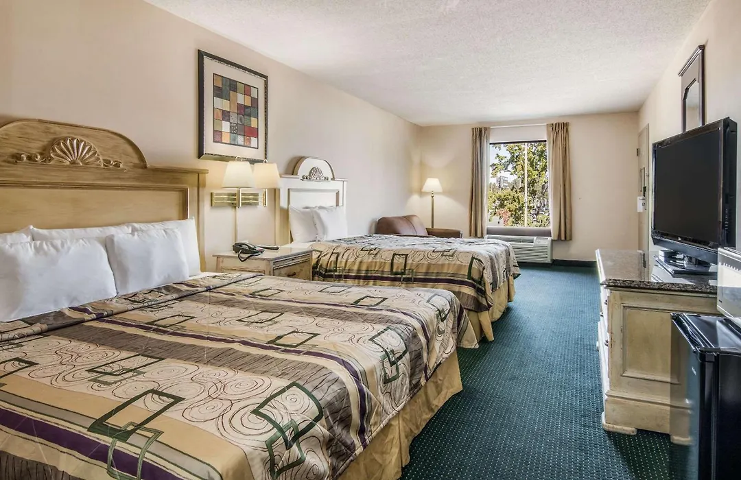 Rodeway Inn & Suites Dublin-1