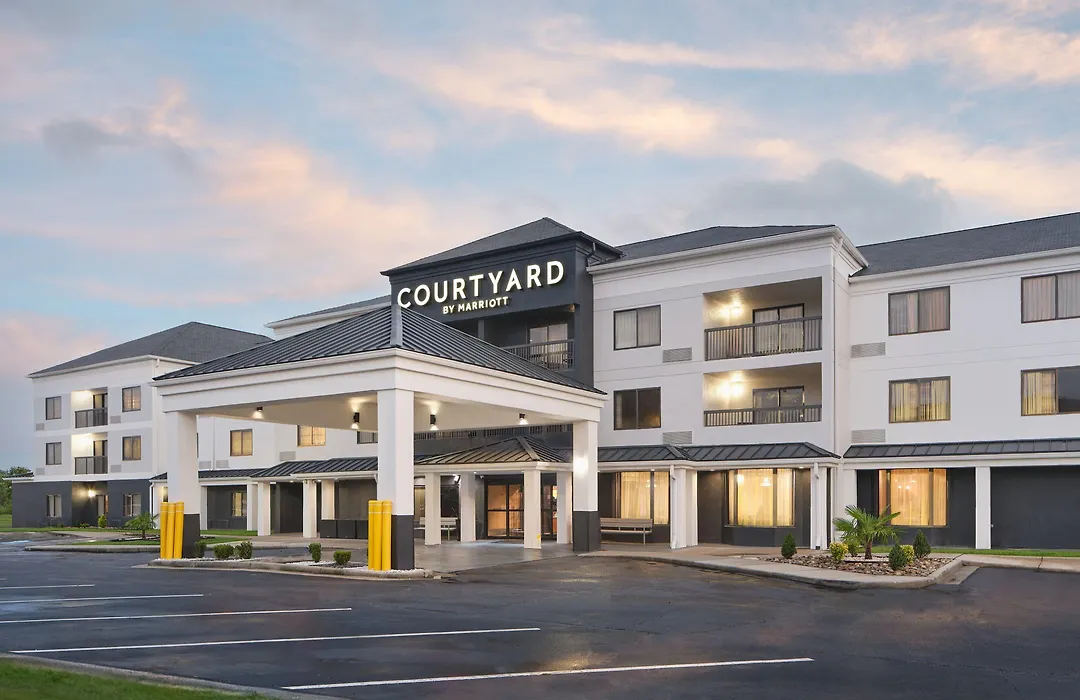 Courtyard Florence South Carolina-1