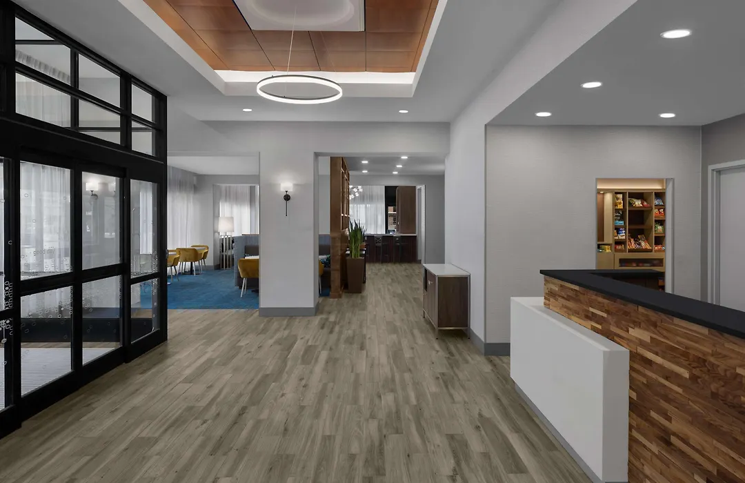 Hampton Inn Cleveland-Downtown-1