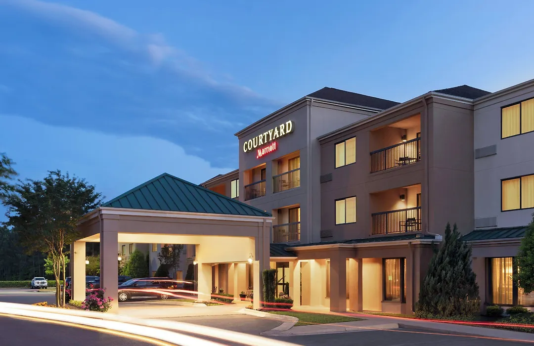 Courtyard By Marriott Greenville-1