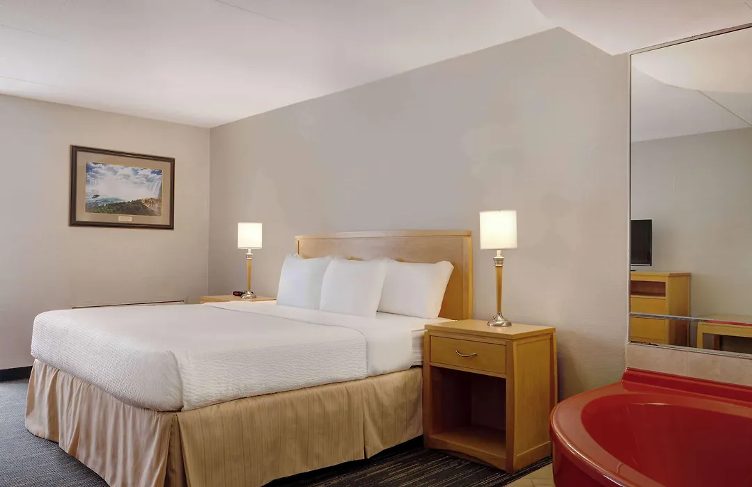 Days Inn By Wyndham Niagara Falls Near The Falls-1