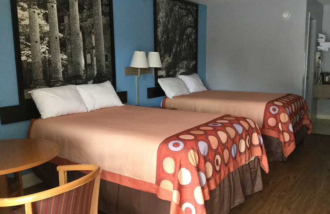 Super 8 By Wyndham Walterboro-1