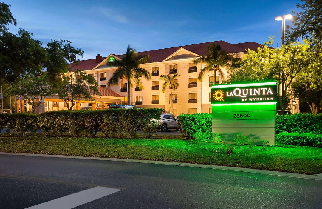 La Quinta By Wyndham Bonita Springs Naples North-1