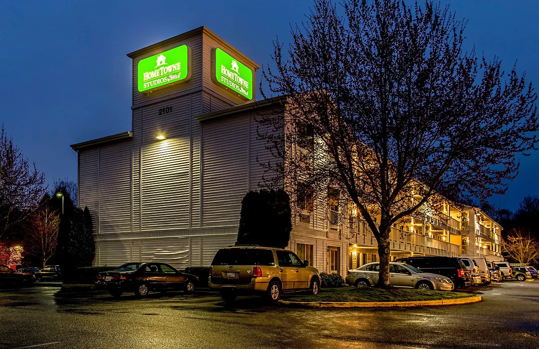 Hometowne Studios By Red Roof Tacoma - Puyallup-1
