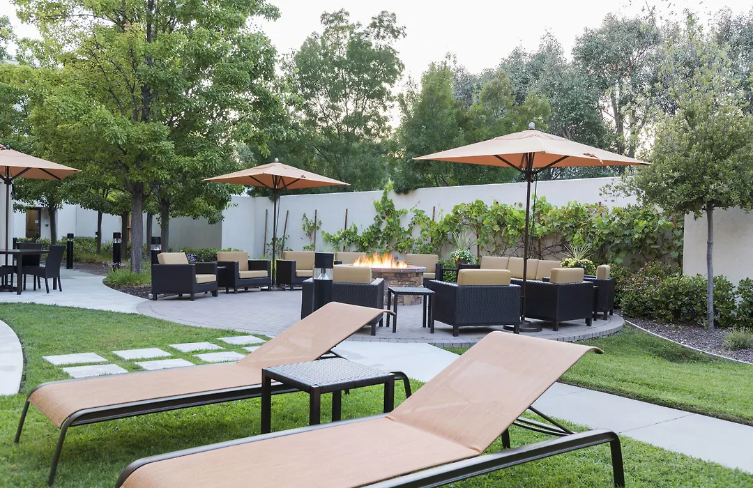 Courtyard By Marriott Livermore-1