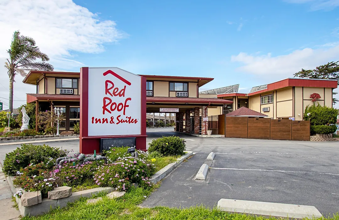 Red Roof Inn & Suites Monterey-1