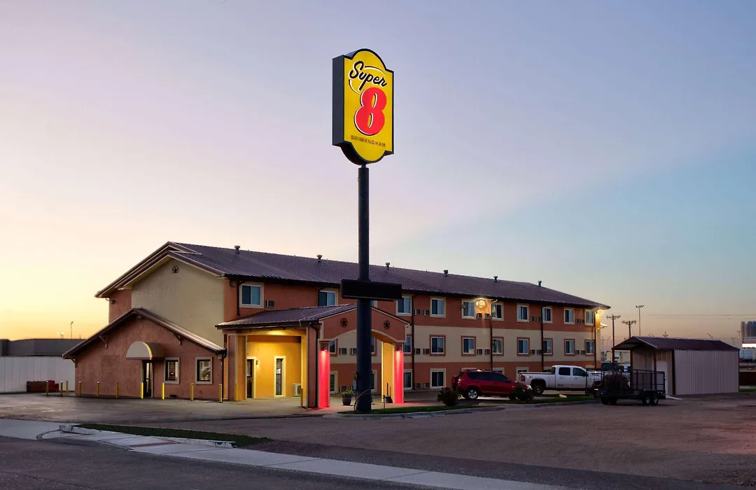 Super 8 By Wyndham Amarillo-1