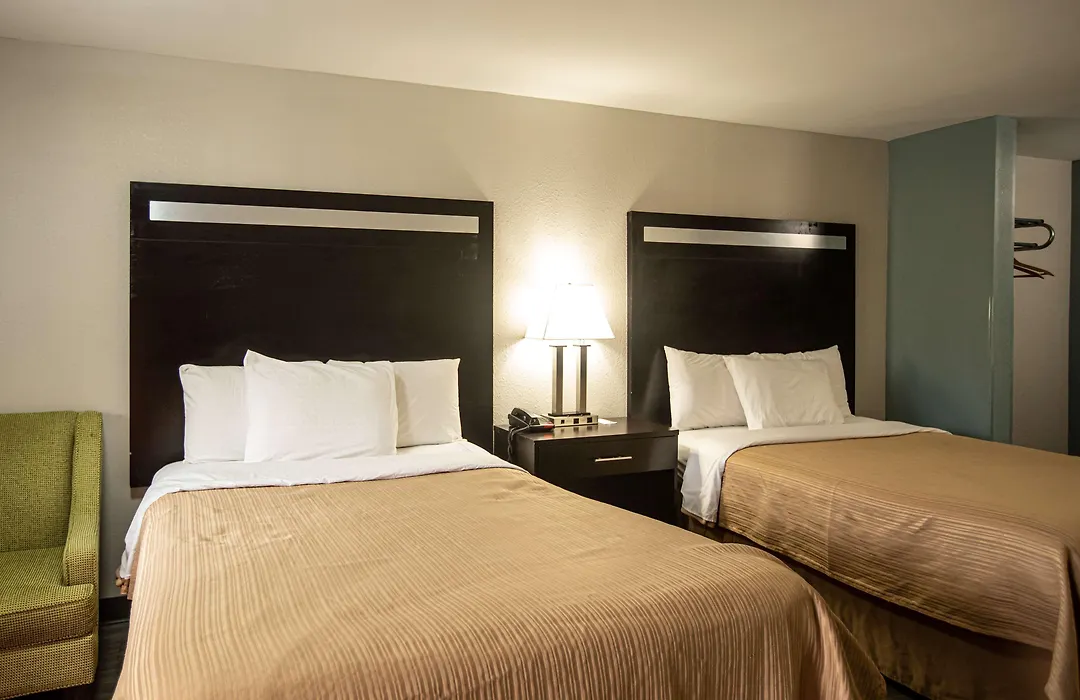 Knights Inn Mount Airy-1