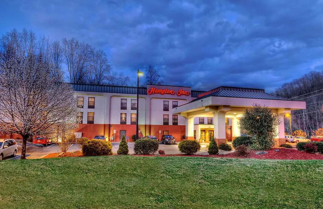 Hampton Inn Marion-1
