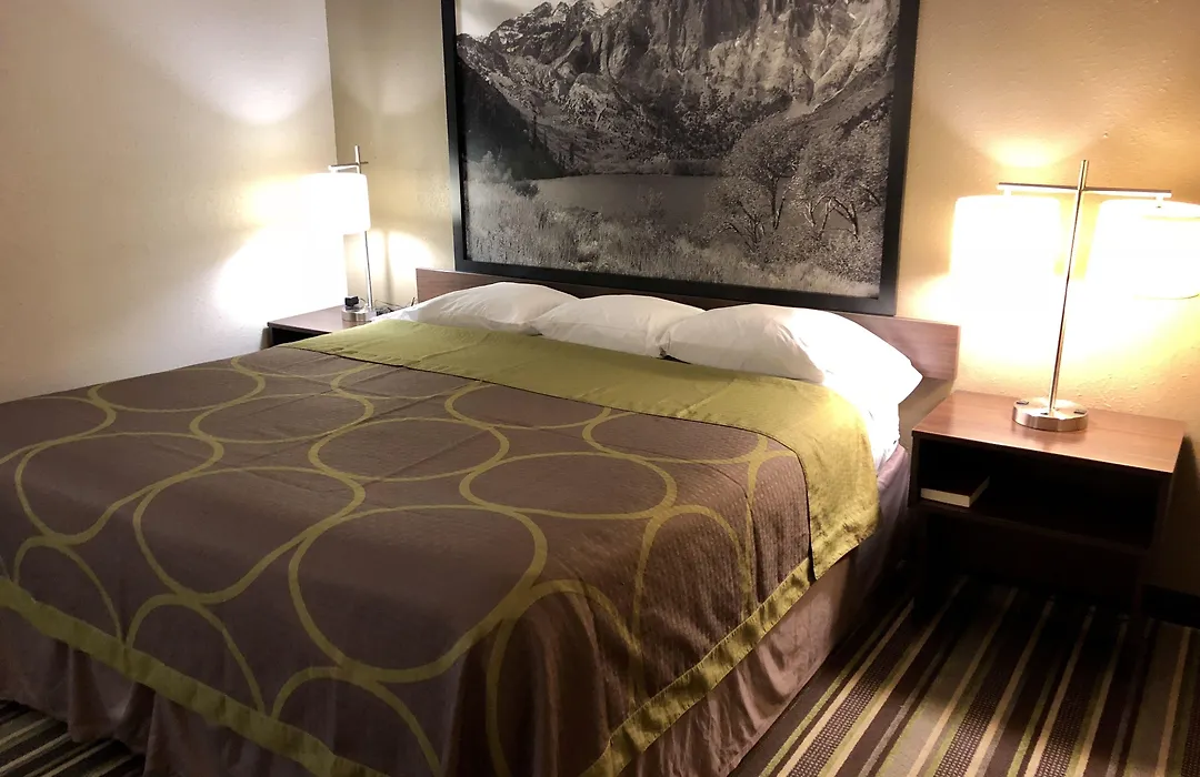 Super 8 By Wyndham Pocatello-1