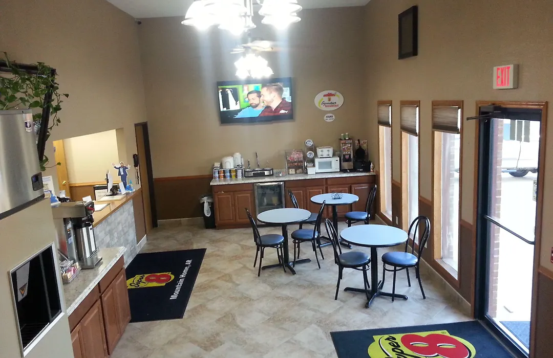 Super 8 By Wyndham Mountain Home-1
