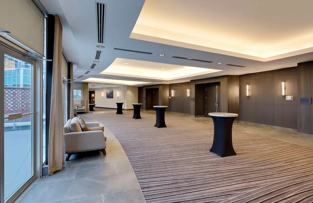 Hilton Vancouver Metrotown-1