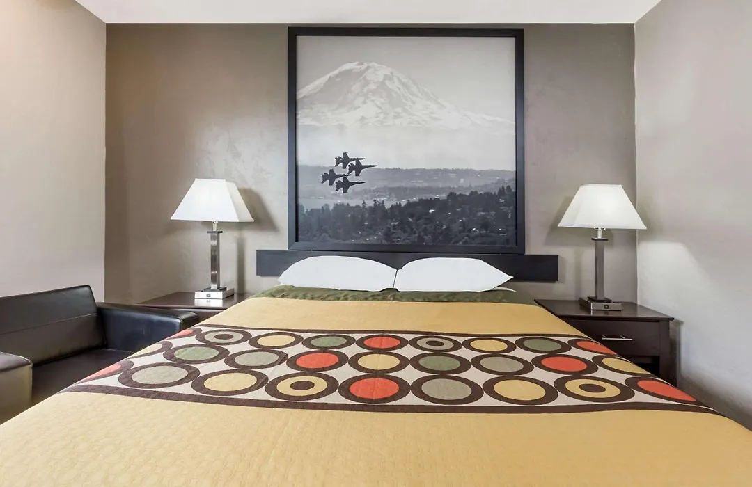 Super 8 By Wyndham Bremerton-1