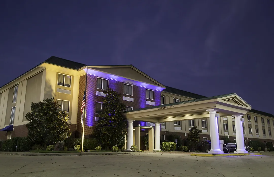 Holiday Inn Express & Suites - Oxford By Ihg-1