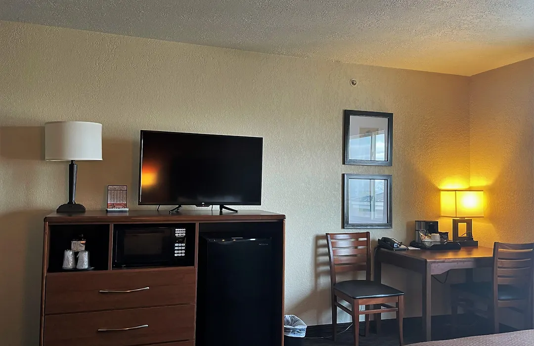 Quality Inn Petoskey-1