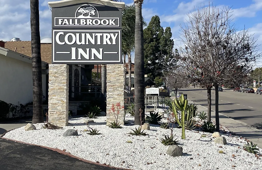 Fallbrook Country Inn-1
