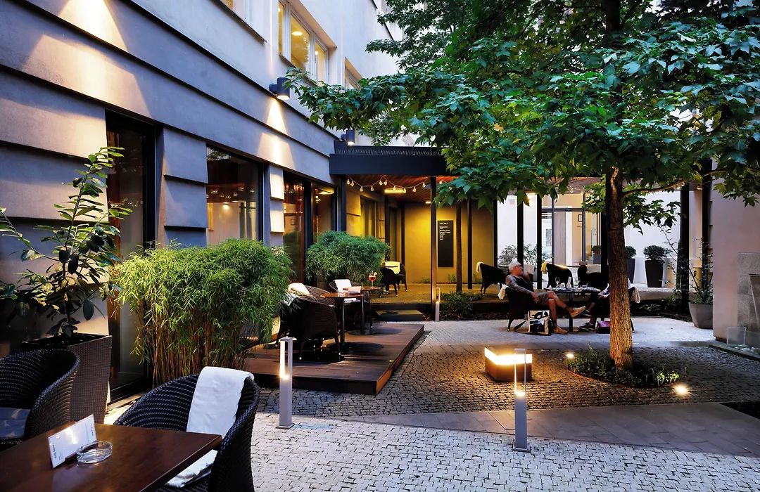 Three Crowns Hotel-1