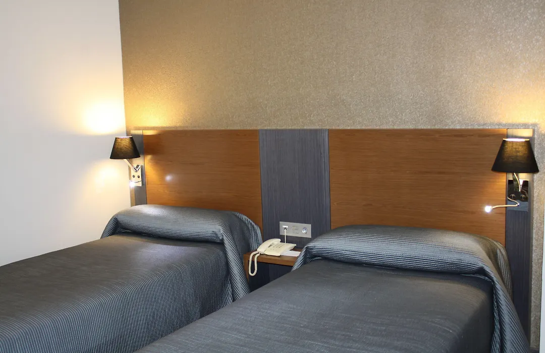 Hotel Regio Cádiz-1