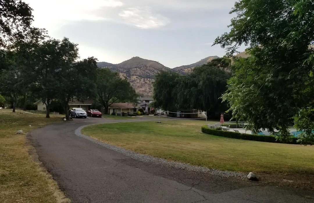 Lazy J Ranch Motel-1