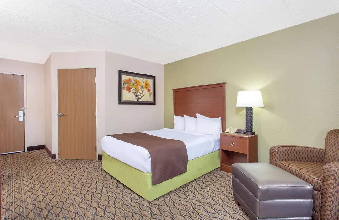 Americinn By Wyndham Sheboygan-1