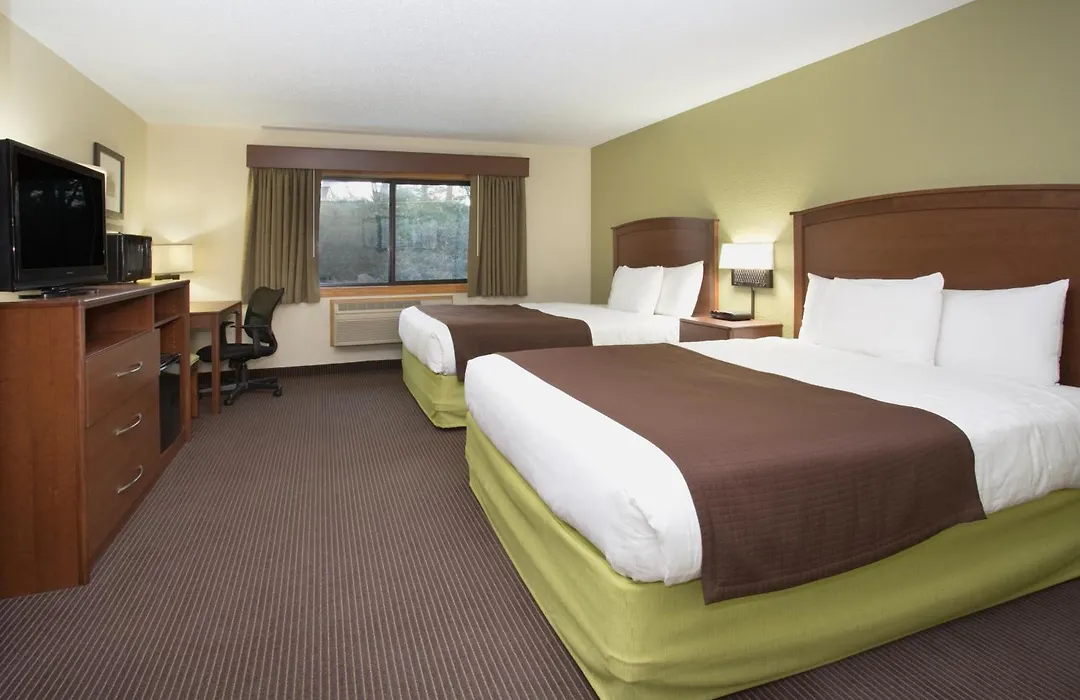 Cobblestone Hotel & Suites - Wisconsin Rapids-1