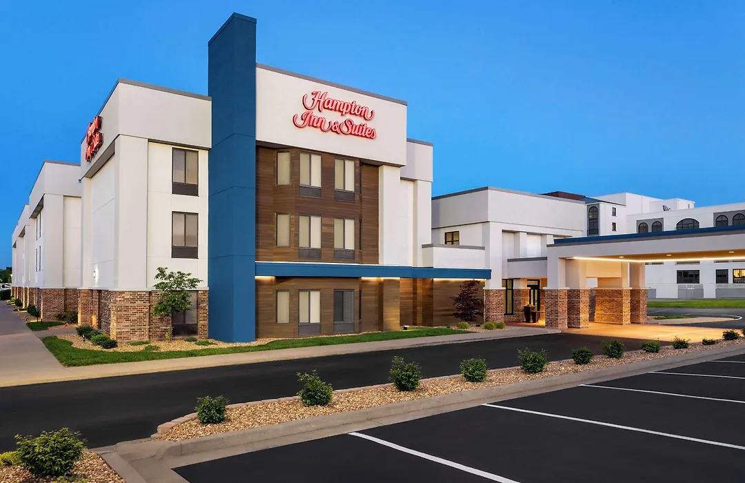 Hampton Inn & Suites Springfield-1