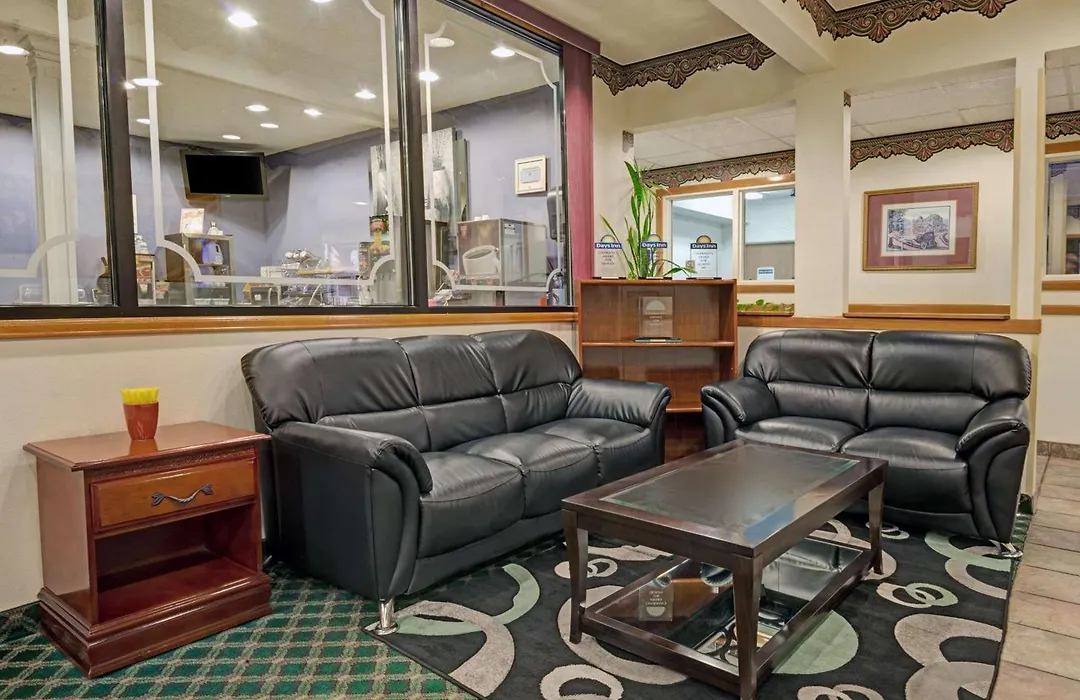 Days Inn By Wyndham Laramie-1