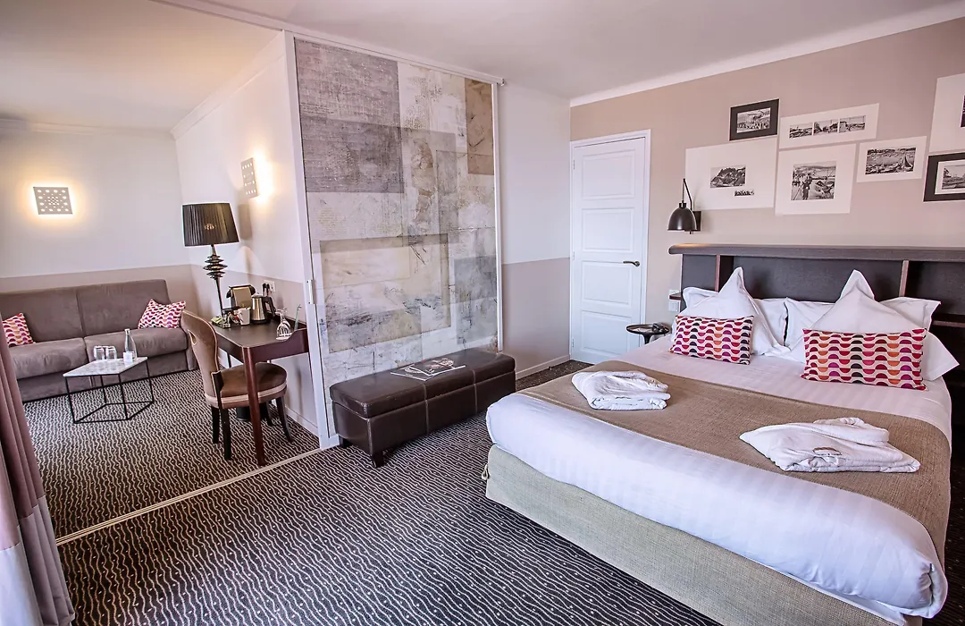 Best Western Plus La Corniche-1
