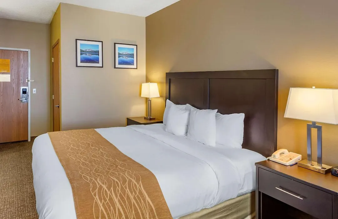 Comfort Inn Evanston I-80-1
