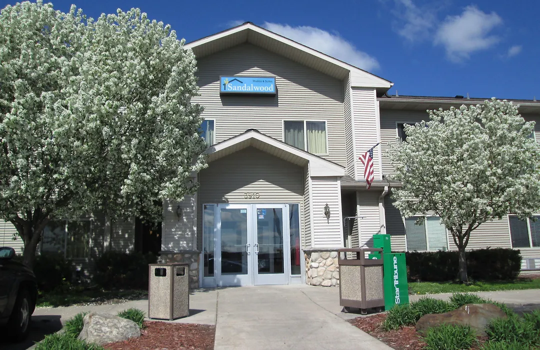 Sandalwood Studios & Suites-1
