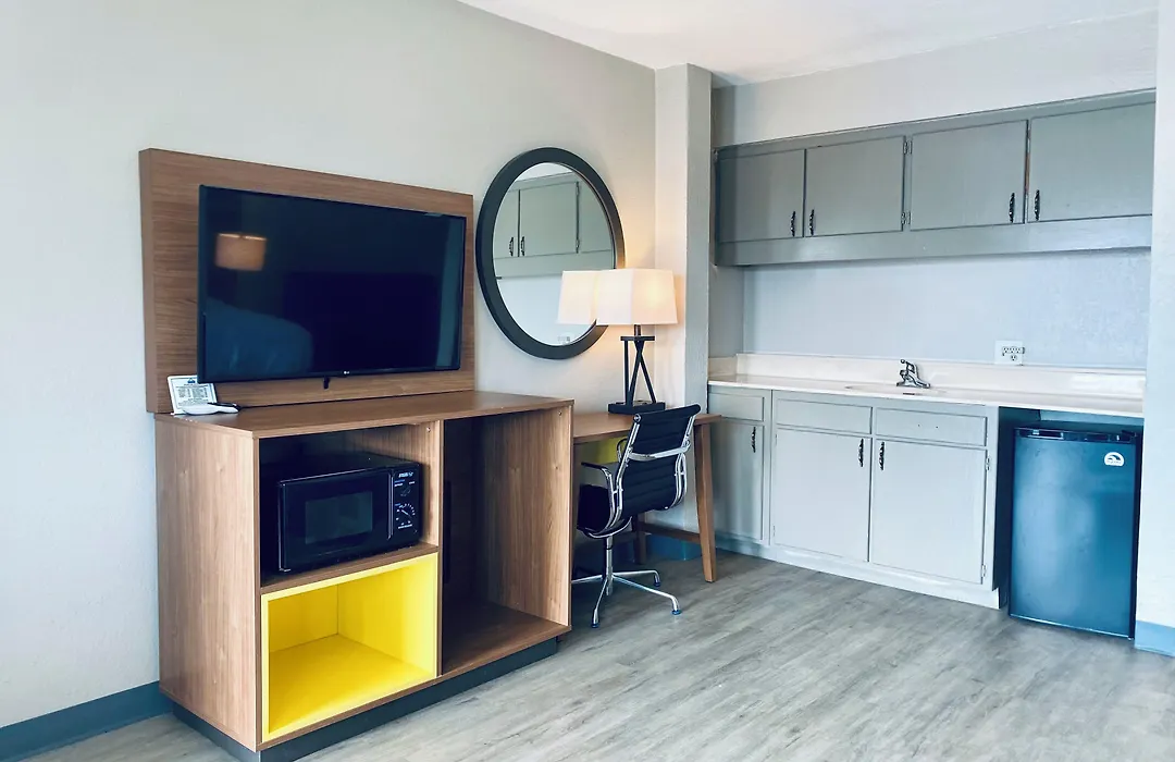 Days Inn By Wyndham Ardmore-1