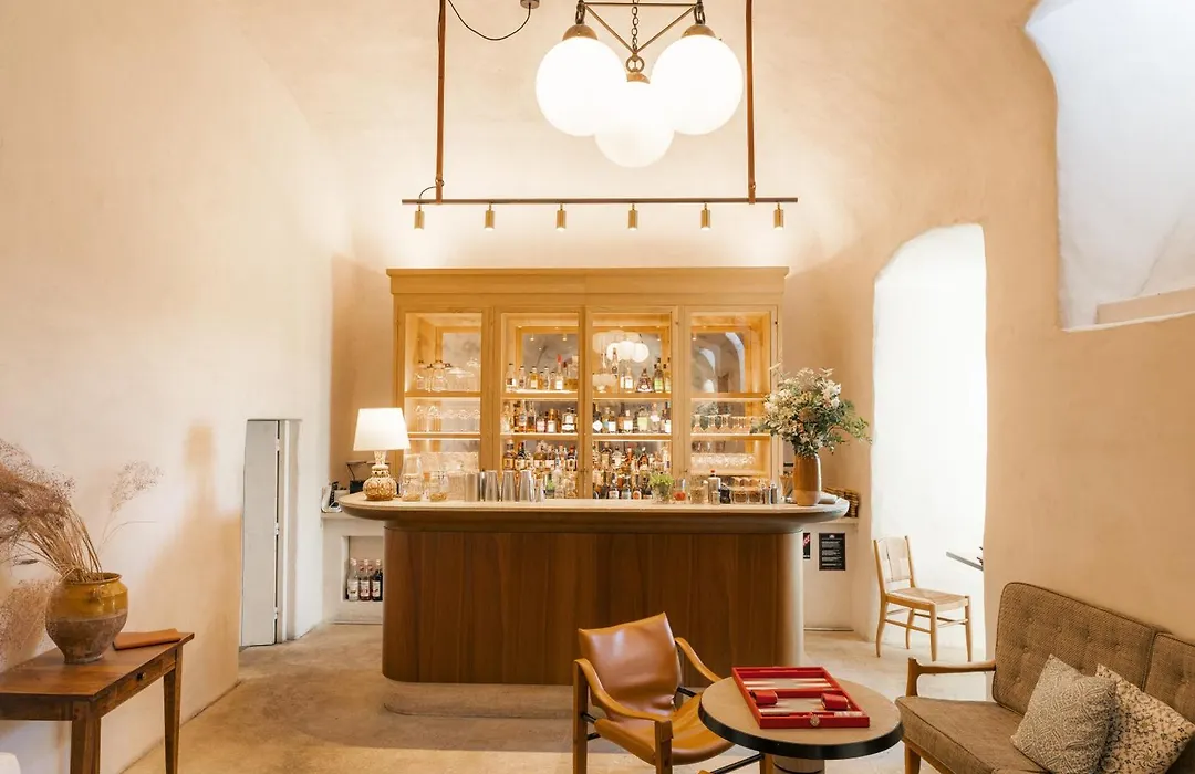 Hotel Crillon le Brave-1